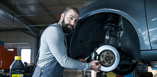 Warum quietschen Bremsen?