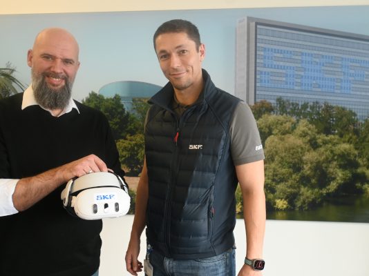 SKF führt virtuell durch die Kfz-Reparatur