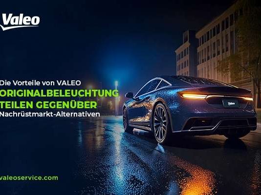 fahrendes Auto bei Nacht