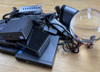 Elektronikteile und deine Glaskugel