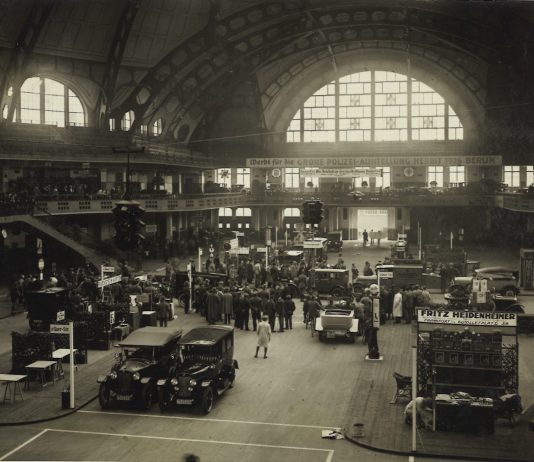 Historisches: Frankfurts erste Ampel feiert 100-jähriges